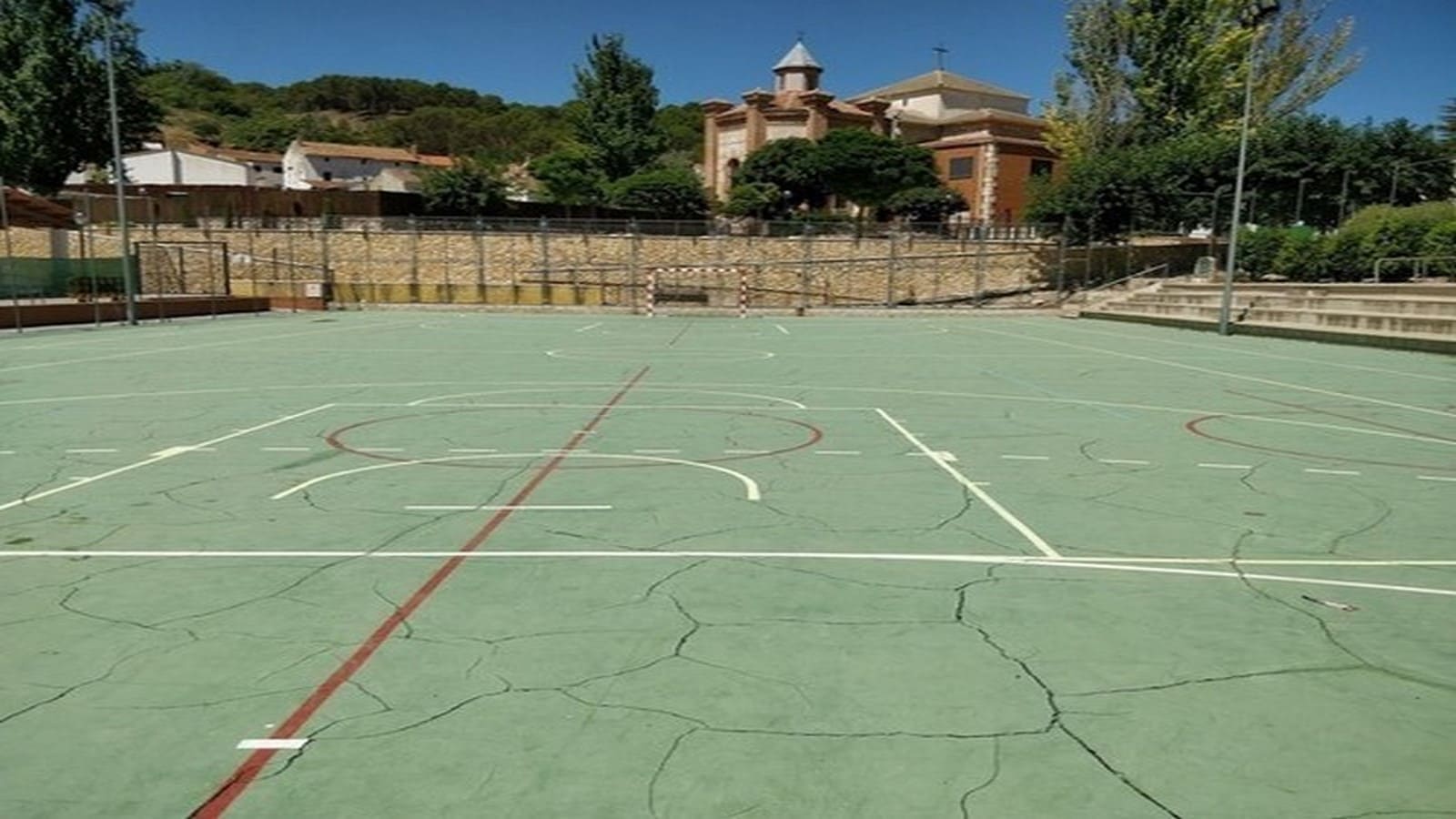 pista deportiva reparación grietas