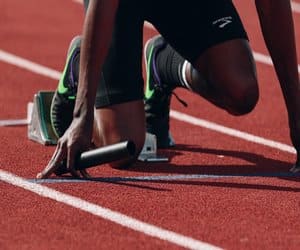 Pistas de atletismo reparación colegios