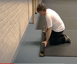 Suelo Bateco. Protector en rollos para cubrir polideportivos