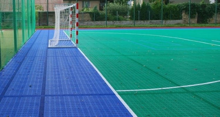 Suelos desmontables deportivos para exterior e interior